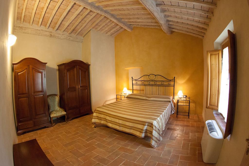 Casa Vacanze "Casale Al Pino" 리파벨라 객실 사진