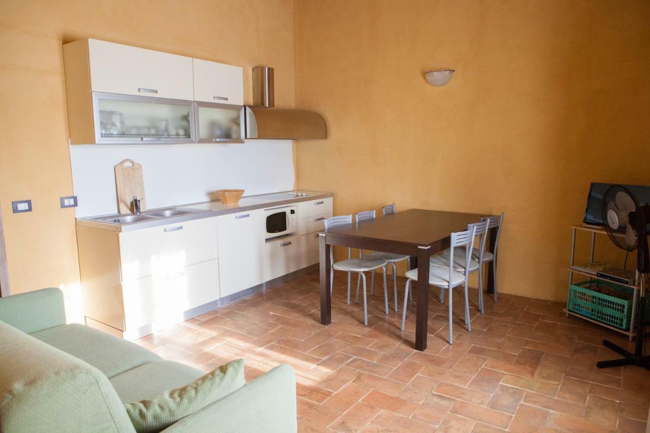 Casa Vacanze "Casale Al Pino" 리파벨라 외부 사진
